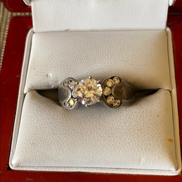 Jewelry - Sterling silver and CZ stone ring